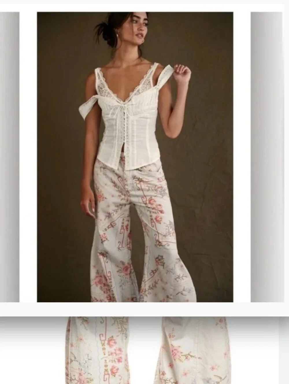 Embroidered Print EDEN Barrel Jean